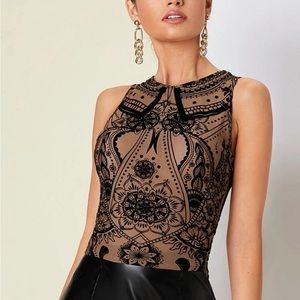 Floral print round neck tank top